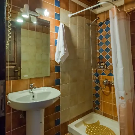 Hotel Mikri Arktos 2*