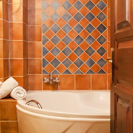 Mikri Arktos ホテル 2*