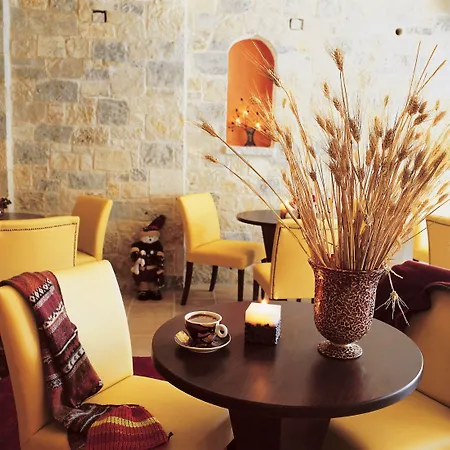 Mikri Arktos Hotel 2*