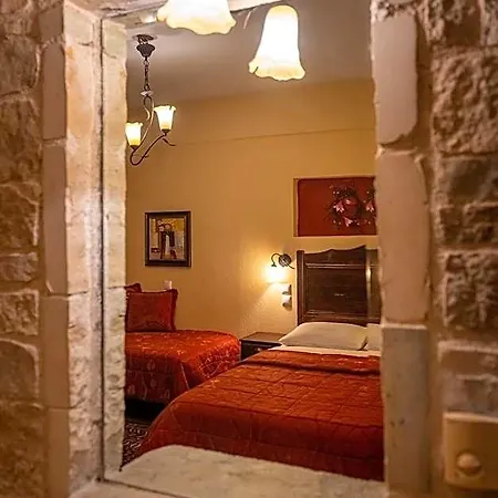 Mikri Arktos Elati (Trikala)