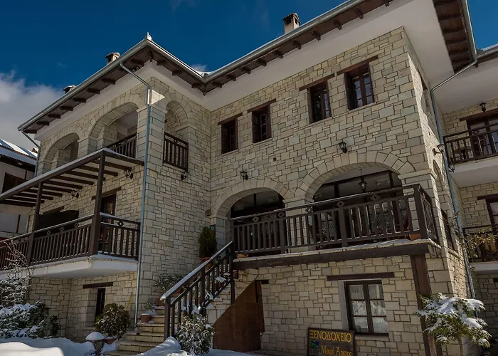 Mikri Arktos מלון