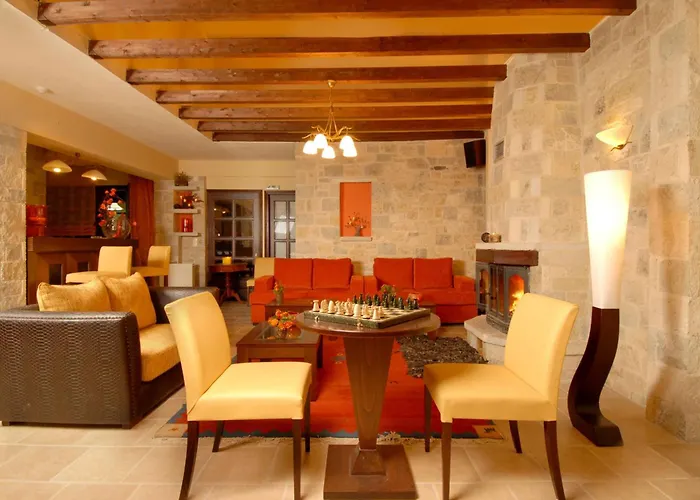 מלון Mikri Arktos