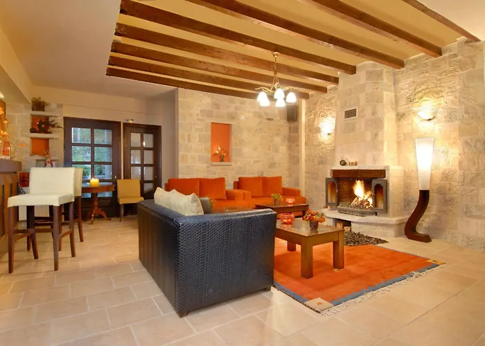 Mikri Arktos 2* Eláti